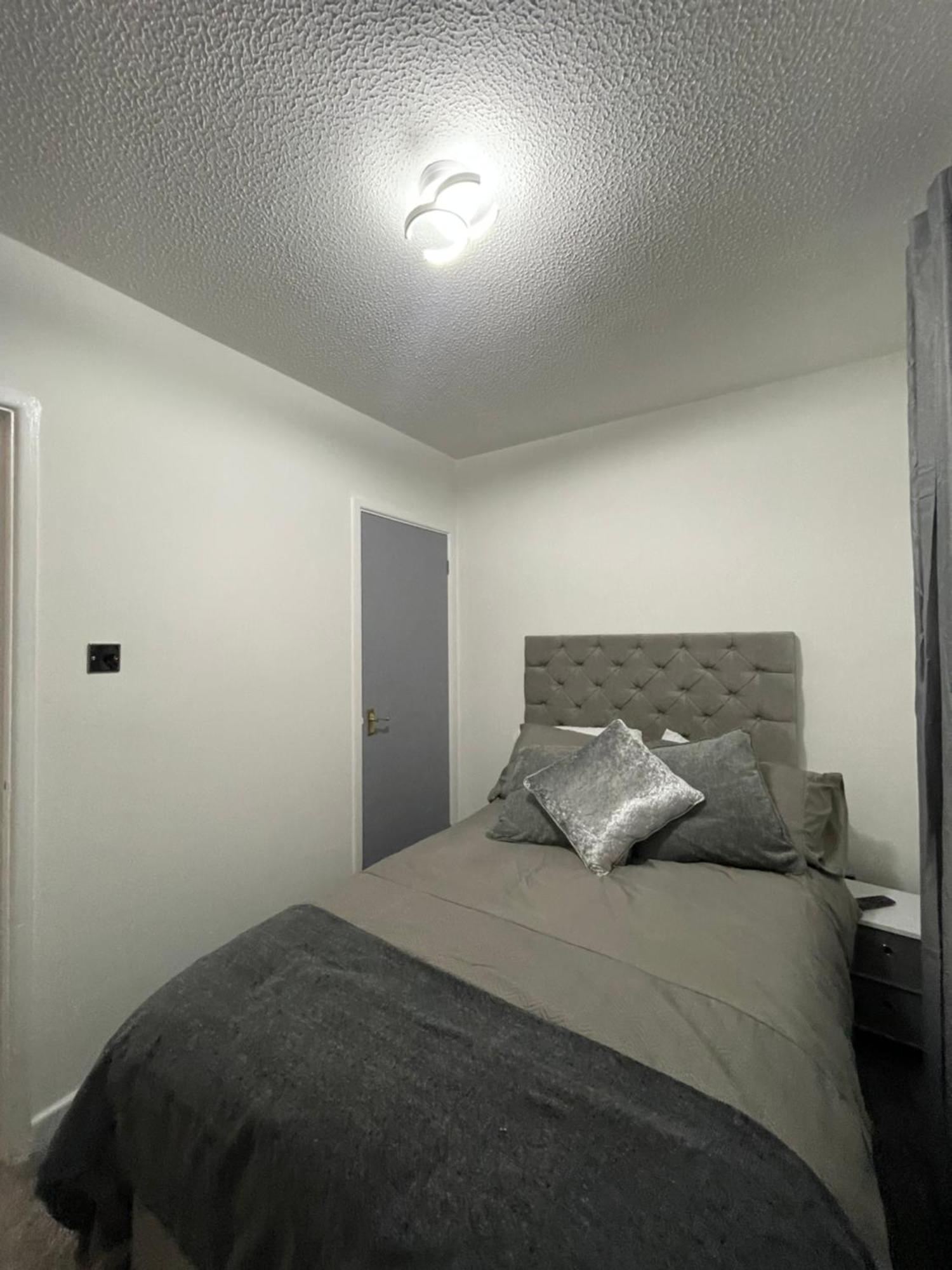 Cardiff Bay Apartment With Parking المظهر الخارجي الصورة