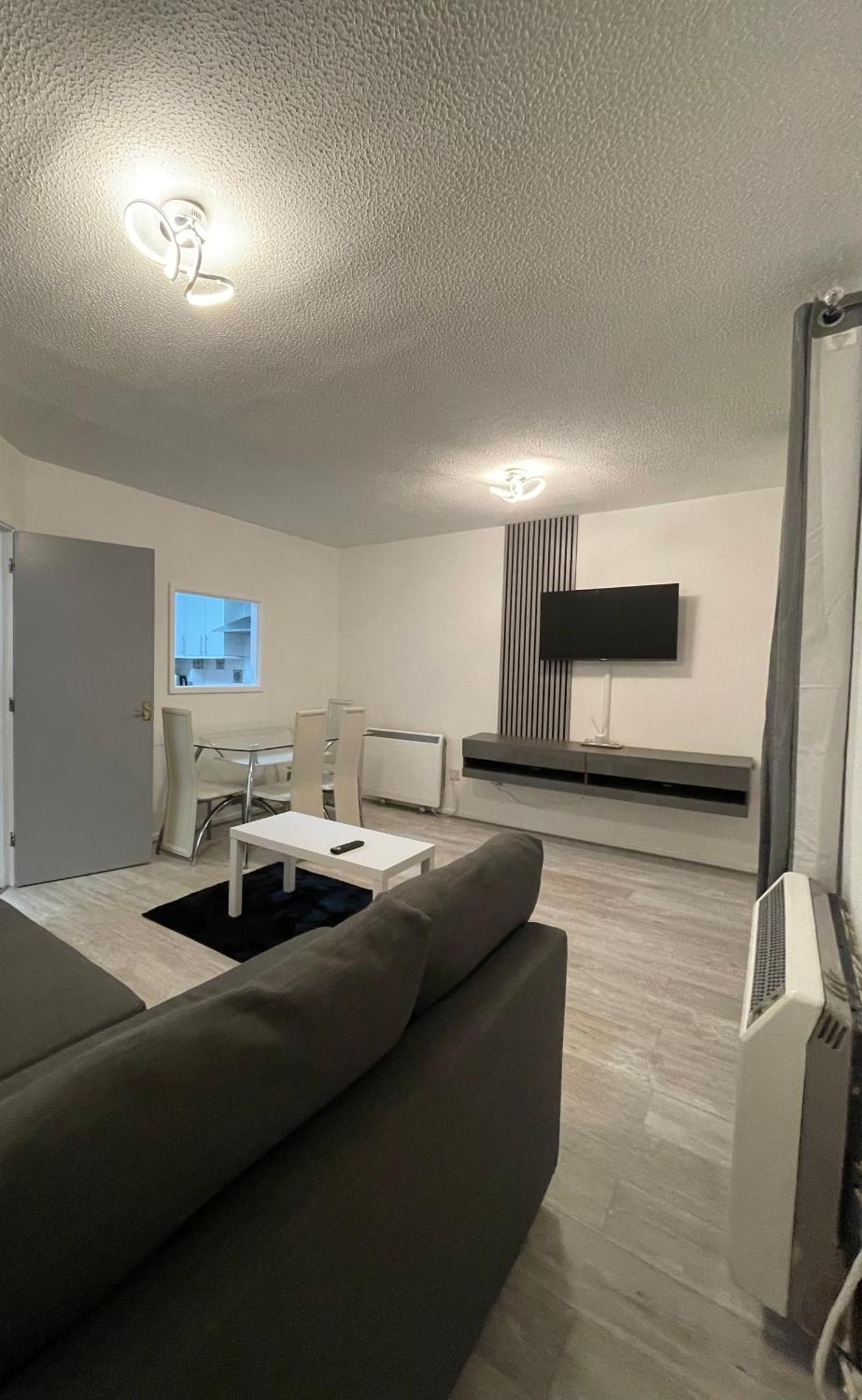 Cardiff Bay Apartment With Parking المظهر الخارجي الصورة